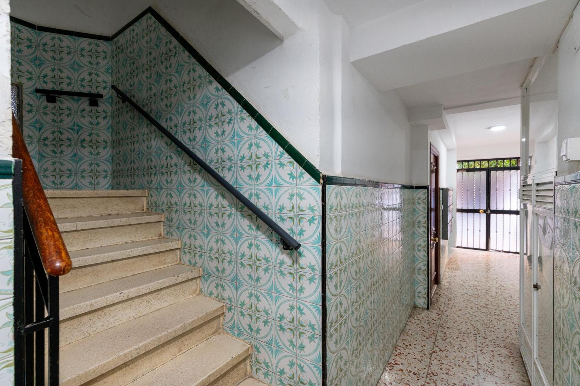 Piso Elegante Y Nuevo De 3 Habitaciones Y 2 Banos Seville Ngoại thất bức ảnh