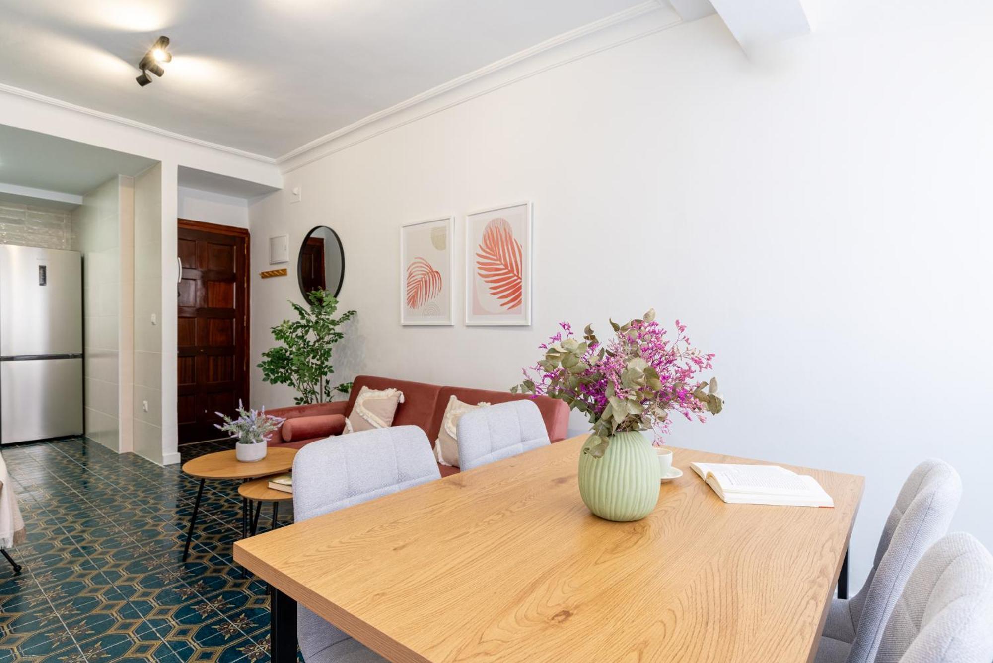 Piso Elegante Y Nuevo De 3 Habitaciones Y 2 Banos Seville Ngoại thất bức ảnh