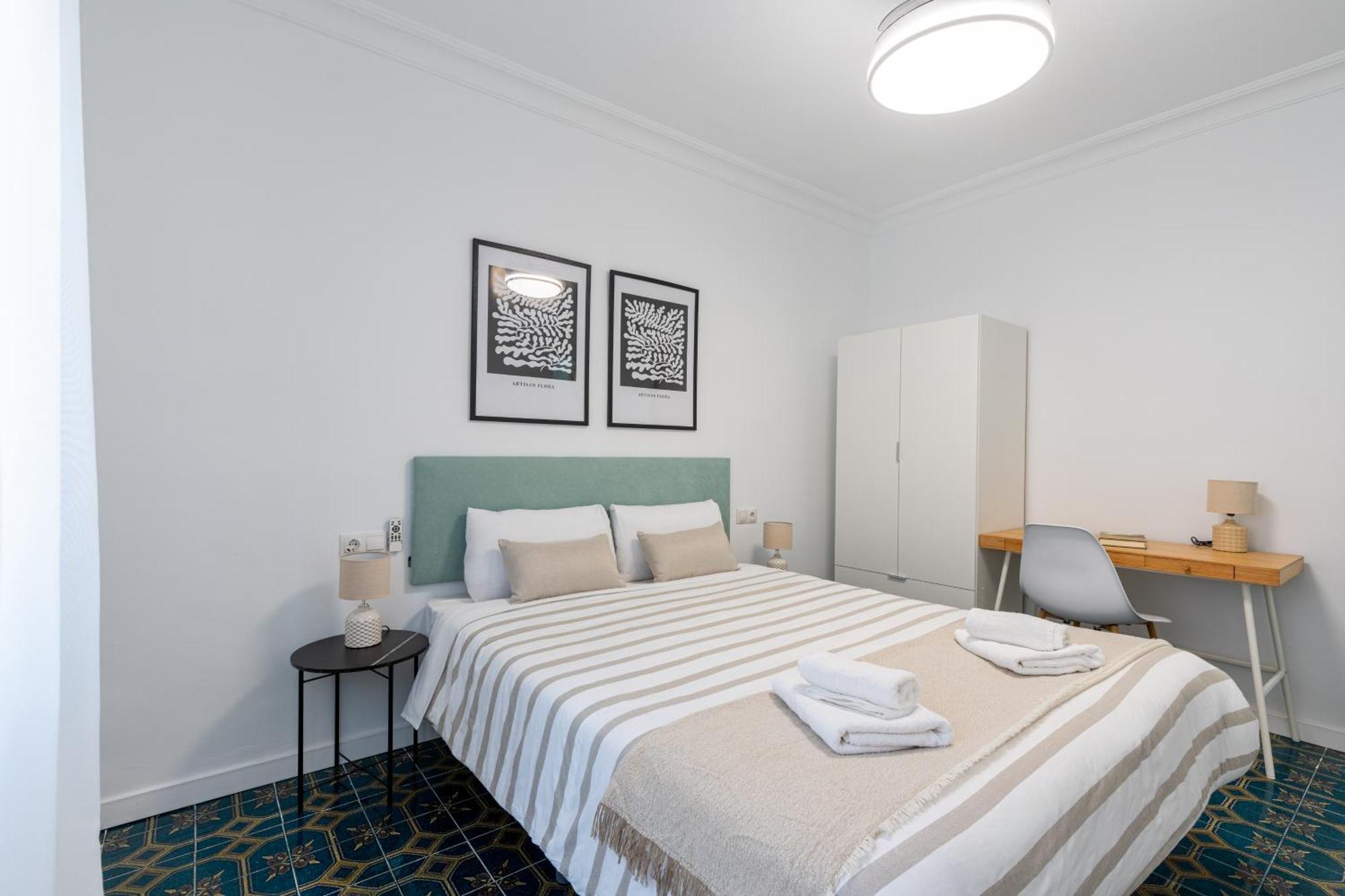 Piso Elegante Y Nuevo De 3 Habitaciones Y 2 Banos Seville Ngoại thất bức ảnh