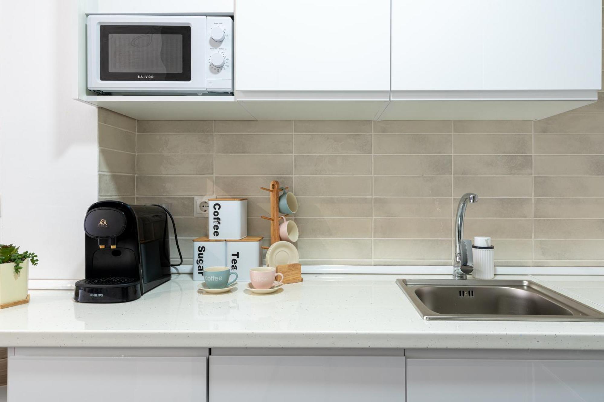 Piso Elegante Y Nuevo De 3 Habitaciones Y 2 Banos Seville Ngoại thất bức ảnh