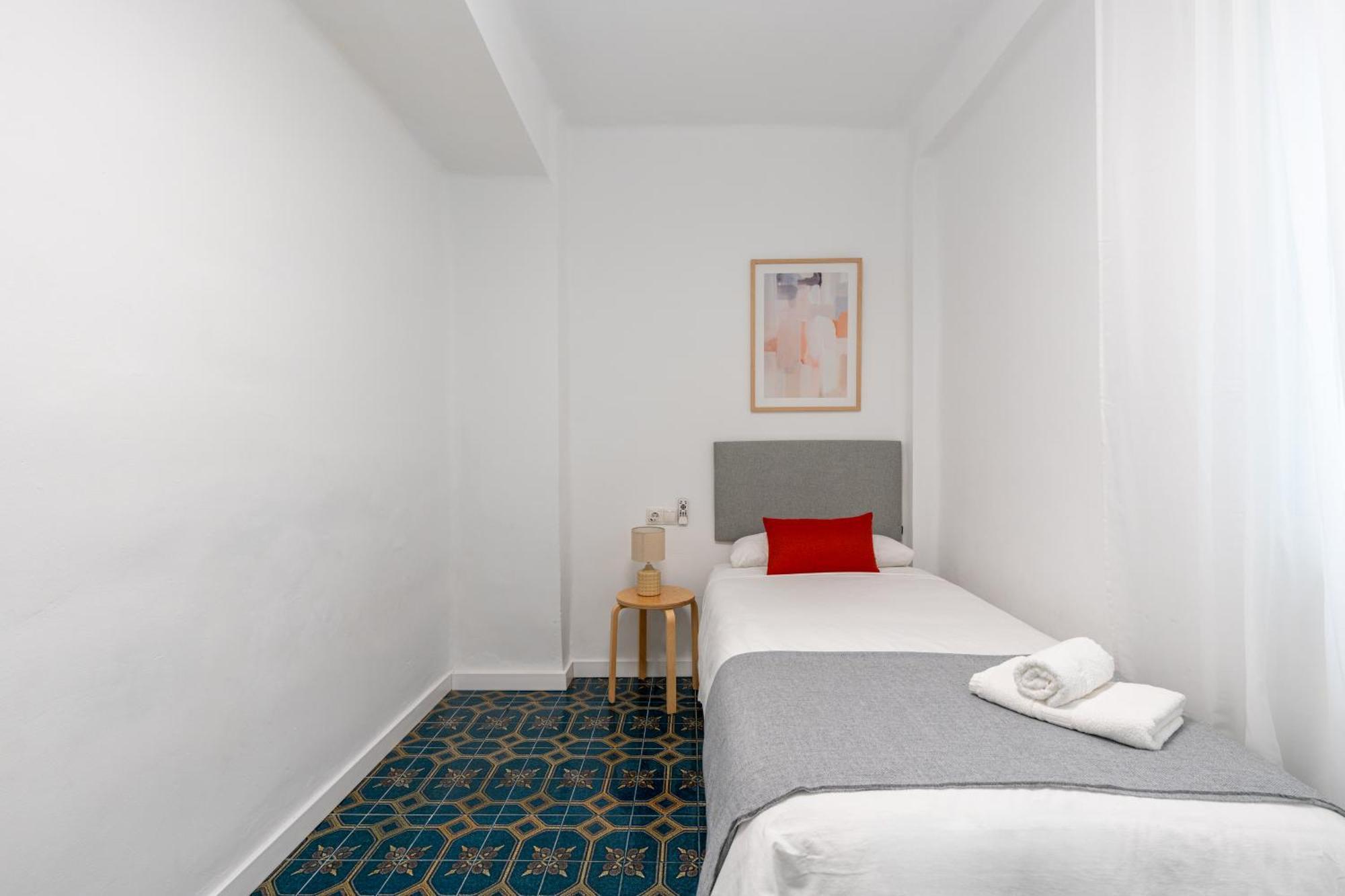 Piso Elegante Y Nuevo De 3 Habitaciones Y 2 Banos Seville Ngoại thất bức ảnh