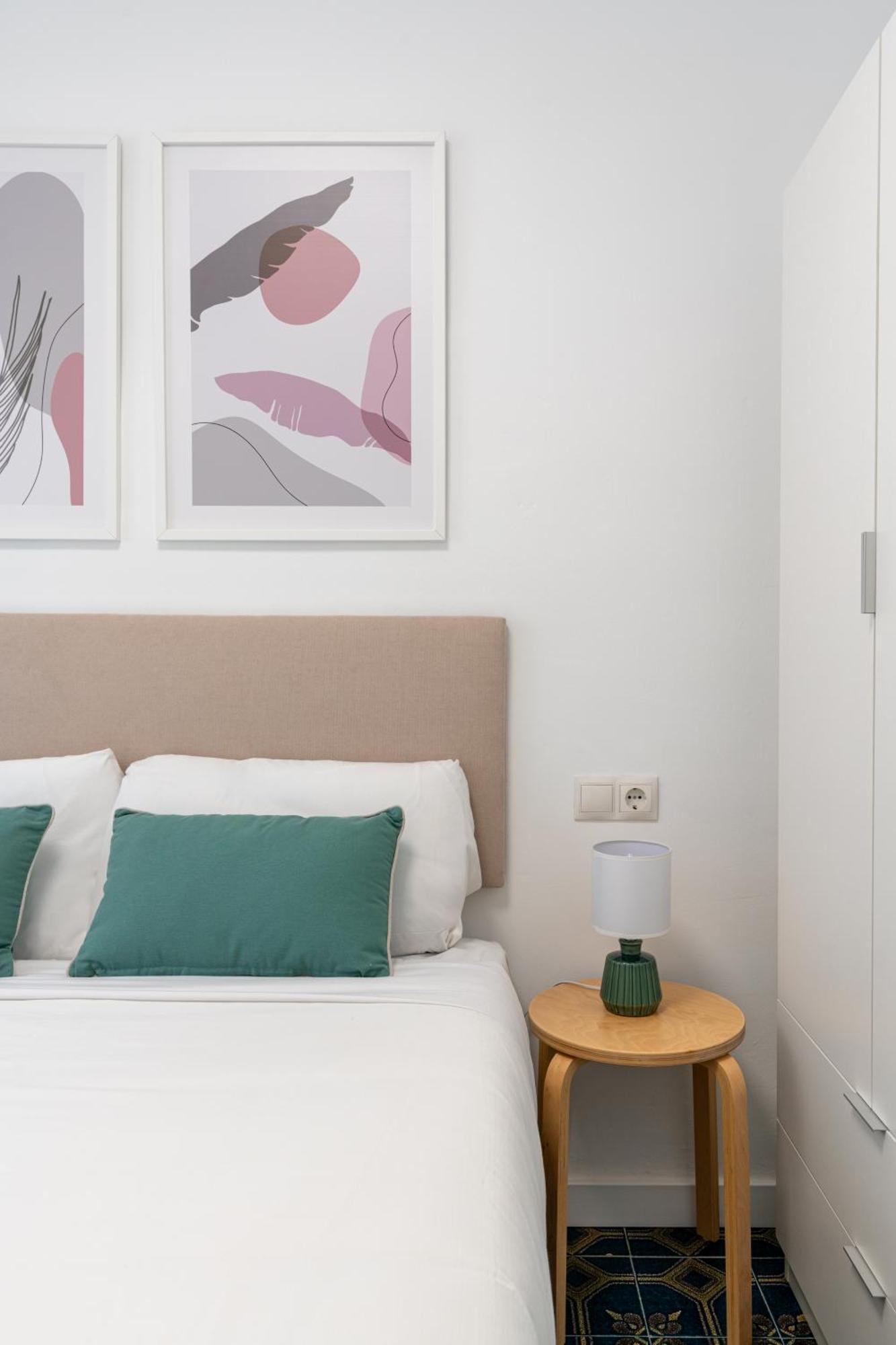 Piso Elegante Y Nuevo De 3 Habitaciones Y 2 Banos Seville Ngoại thất bức ảnh